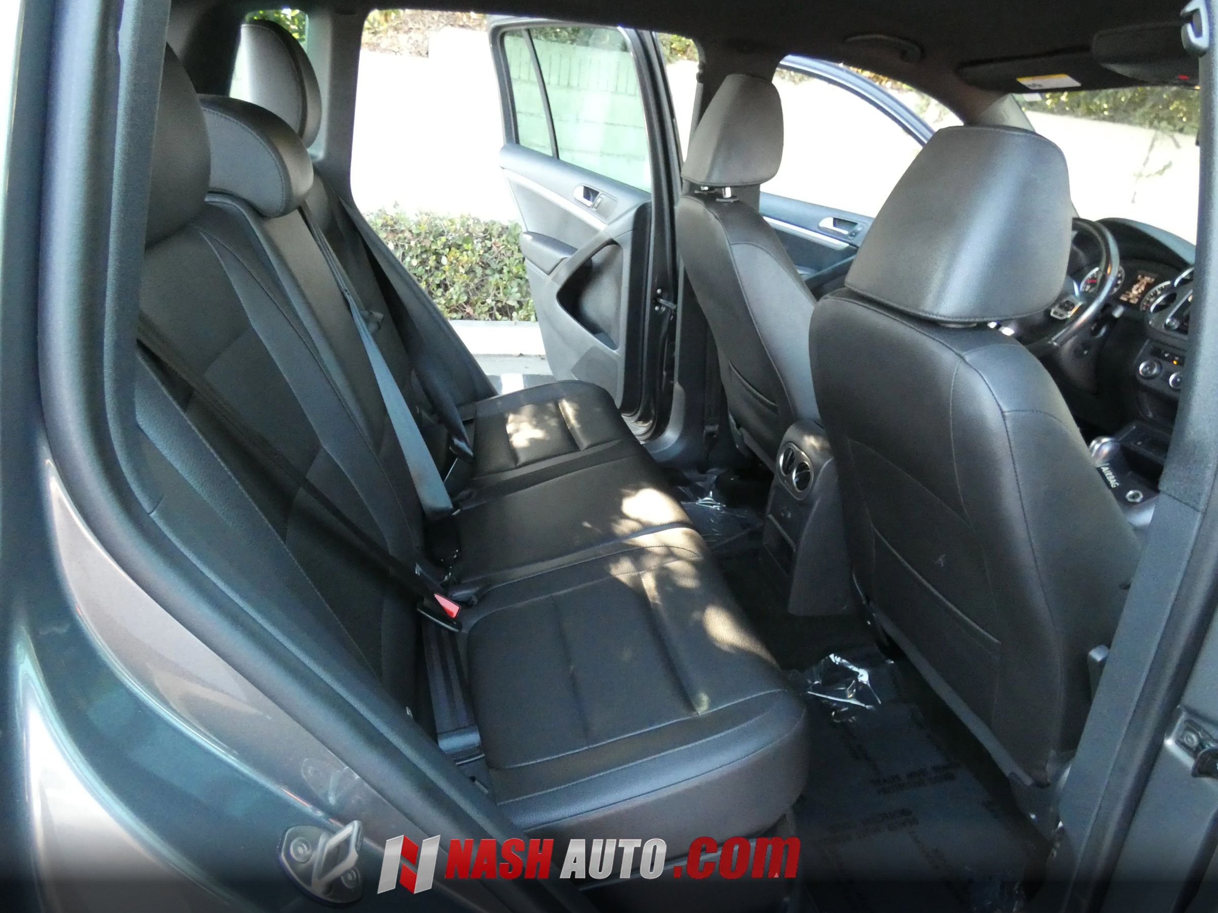 Used 2016 Volkswagen Tiguan R-Line FWD image 36