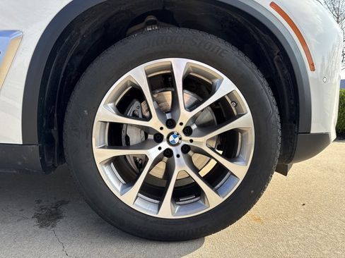 Certified 2026 BMW X5 xDrive40i w/ Climate Comfort Package image 28