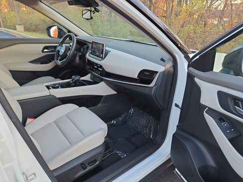 Certified 2023 Nissan Rogue SL image 26