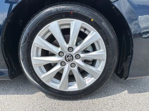 Used 2020 Toyota Camry LE FWD image 31