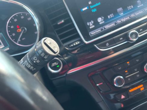 Used 2018 Buick Encore Preferred image 18