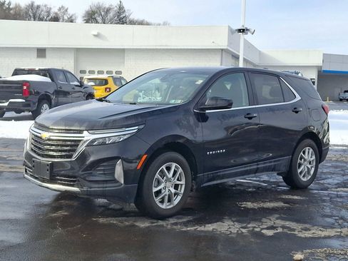 Used 2024 Chevrolet Equinox LT image 3