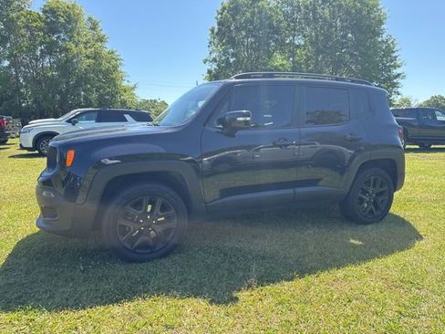 Used 2016 Jeep Renegade Latitude AWD/4WD image 12