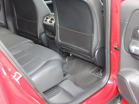 Used 2023 Mercedes-Benz EQB 300 4MATIC image 38