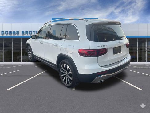 Used 2023 Mercedes-Benz GLB 250 image 3