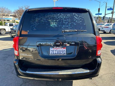 Used 2014 Dodge Grand Caravan American Value Package w/ UConnect Hands-Free Group image 4