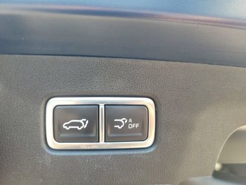 Certified 2025 Kia Sorento SX Prestige w/ Olive Brown Leather Package AWD/4WD image 18