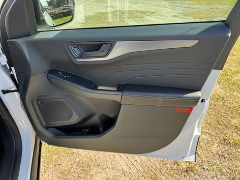 New 2026 Ford Escape Active FWD image 19