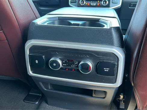 Used 2024 Ford Expedition Limited AWD/4WD image 24