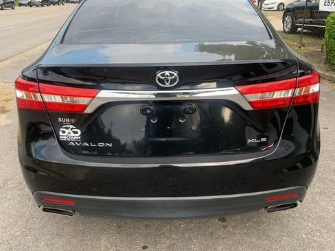 Used 2013 Toyota Avalon XLE image 5
