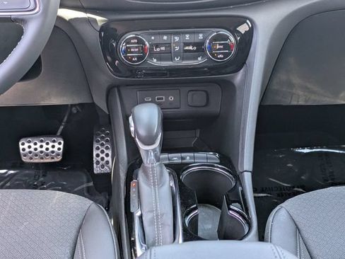 Used 2023 Buick Encore GX Select w/ Sport Touring Package FWD image 19