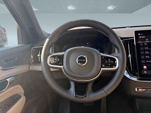 Certified 2026 Volvo XC90 B5 Core w/ Protection Package AWD/4WD image 15