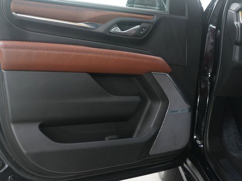 Used 2023 GMC Yukon XL Denali Ultimate image 21