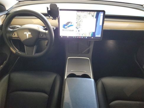 Used 2021 Tesla Model 3 Long Range image 9