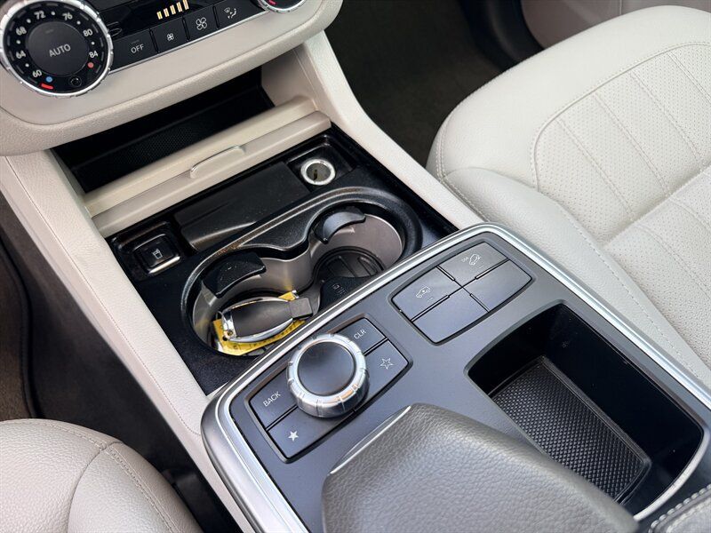 Used 2015 Mercedes-Benz GL 450 4MATIC image 15