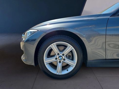Used 2014 BMW 320i Sedan RWD image 9