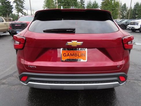 Used 2025 Chevrolet Trax LT w/ Driver Confidence Package FWD image 6