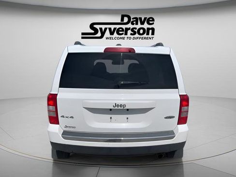 Used 2016 Jeep Patriot High Altitude AWD/4WD image 5