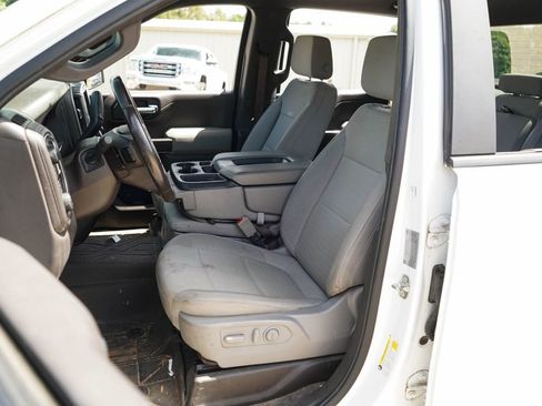 Used 2019 Chevrolet Silverado 1500 LT Trail Boss w/ Convenience Package AWD/4WD image 7