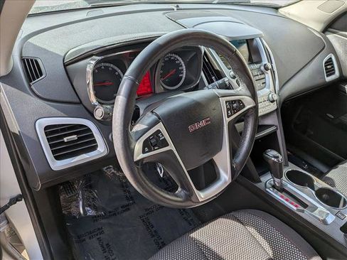 Used 2017 GMC Terrain SLE w/ Chrome Edition image 10