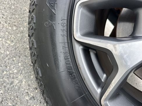 Used 2021 Ford Bronco Badlands image 30