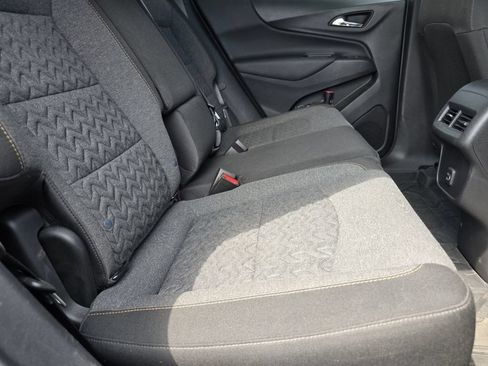 Used 2022 Chevrolet Equinox LT FWD image 17