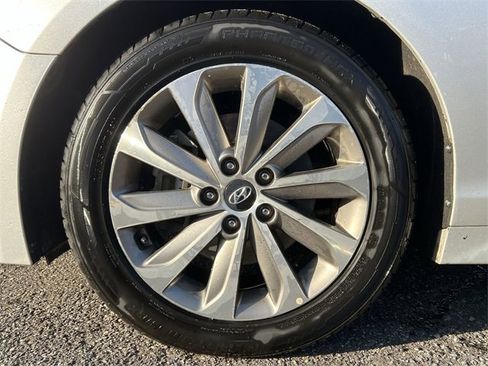 Used 2017 Hyundai Sonata Sport w/ Value Edition Package 02 image 10
