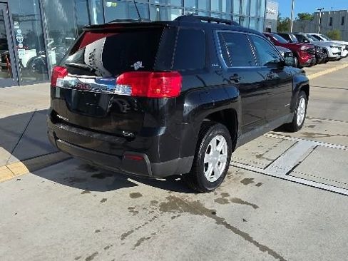 Used 2015 GMC Terrain SLE w/ Convenience Package FWD image 4