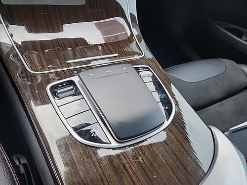 Used 2021 Mercedes-Benz GLC 43 AMG 4MATIC image 31