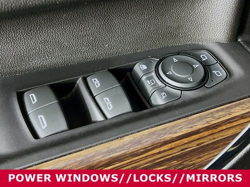 Used 2022 Chevrolet Silverado 2500 High Country image 21