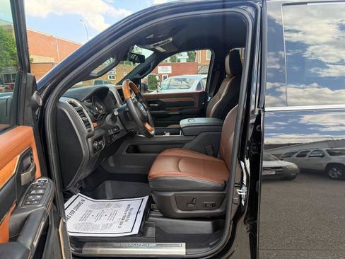 Used 2022 RAM 2500 Limited AWD/4WD image 11