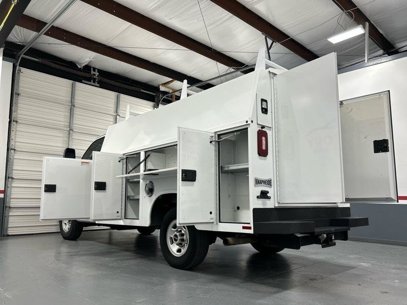 Used 2020 GMC Savana 3500 w/ Power Convenience Package RWD image 48