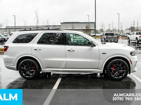 Used 2023 Dodge Durango SRT image 9