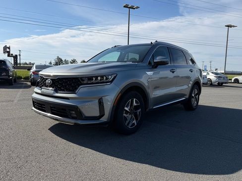 Used 2021 Kia Sorento EX FWD image 3