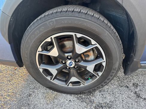 Used 2018 Subaru Crosstrek 2.0i Premium image 11