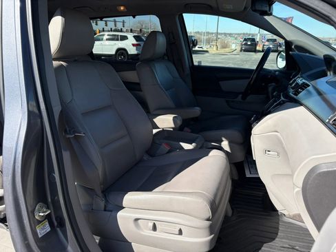 Used 2014 Honda Odyssey EX-L image 16