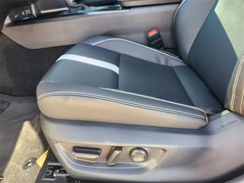 New 2026 Toyota Camry SE image 16