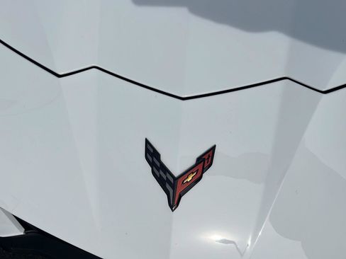 Used 2023 Chevrolet Corvette Stingray Preferred Conv w/ Z51 Performance Package RWD image 31