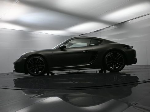 Used 2024 Porsche 718 Cayman GT4 image 45