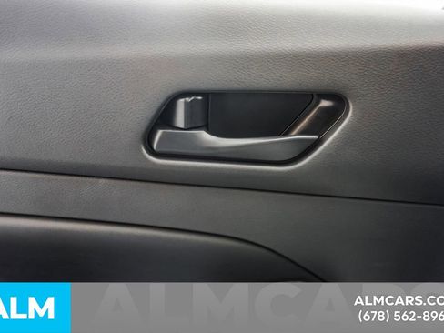 Used 2025 Nissan Altima 2.5 SV FWD image 49