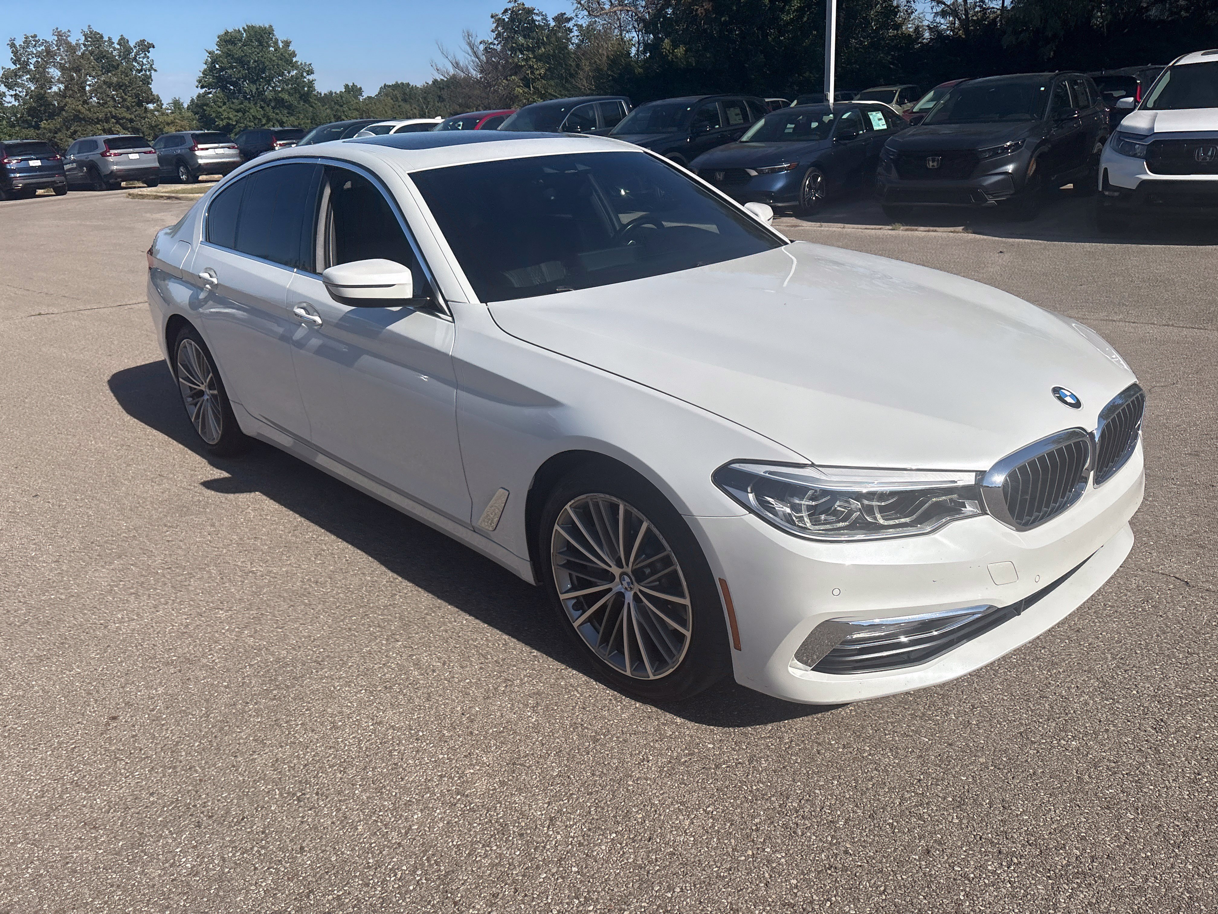 Used 2018 BMW 530i xDrive AWD/4WD image 19