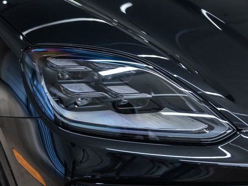 New 2026 Porsche Cayenne E-Hybrid AWD/4WD image 13