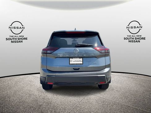 Certified 2026 Nissan Rogue SV AWD/4WD image 6