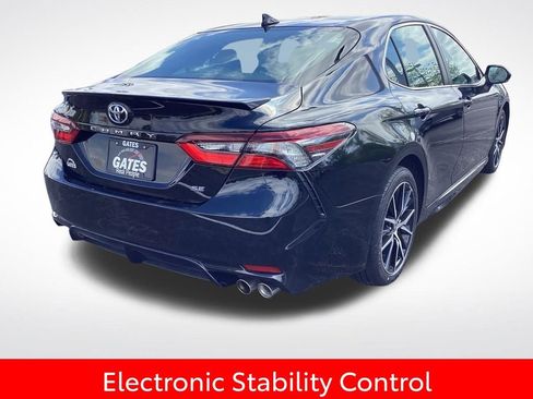 Used 2024 Toyota Camry SE FWD image 10