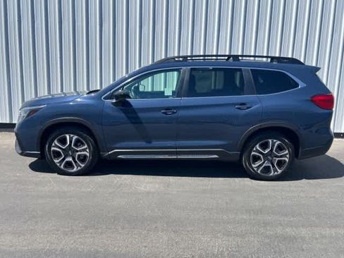 Used 2024 Subaru Ascent Limited w/ Technology Package AWD/4WD image 3