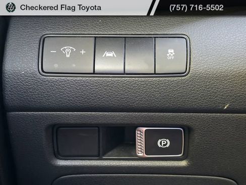 Used 2023 Hyundai Santa Fe SE image 11