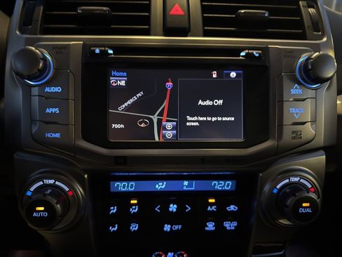 Used 2015 Toyota 4Runner Limited image 7