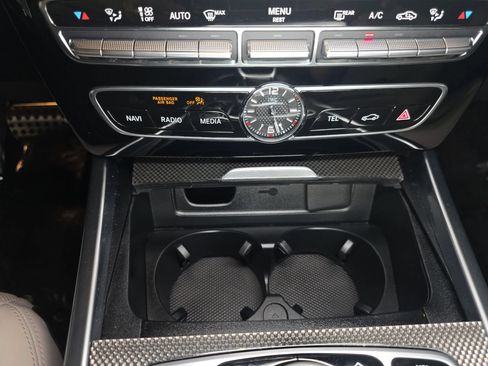Used 2021 Mercedes-Benz G 63 AMG 4MATIC w/ G Manufaktur Interior Package image 31