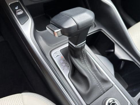 Used 2025 Kia Sorento S FWD image 18