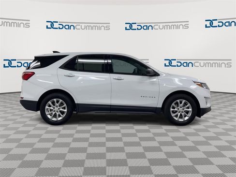 Used 2018 Chevrolet Equinox LS w/ LPO, Cargo Package image 9